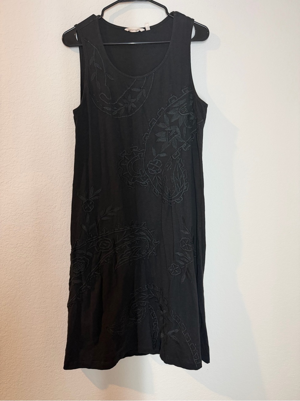 Soft surroundings- Black Sleeveless Embroidered Shift Dress, size M